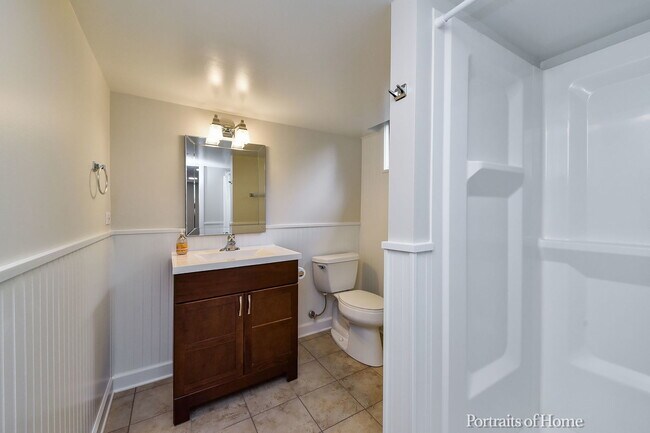 Building Photo - 311 Longview Dr