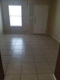 Building Photo - 20468 Oak Hollow Ln