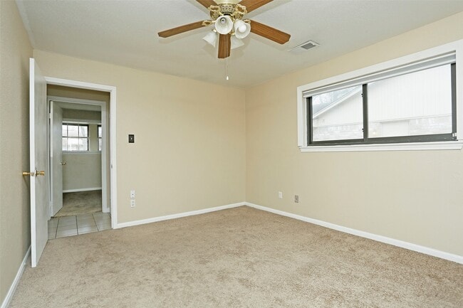 Building Photo - 2410 Chanay Ln