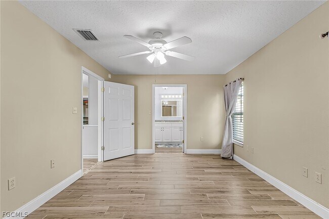 Building Photo - 985 Quail Run