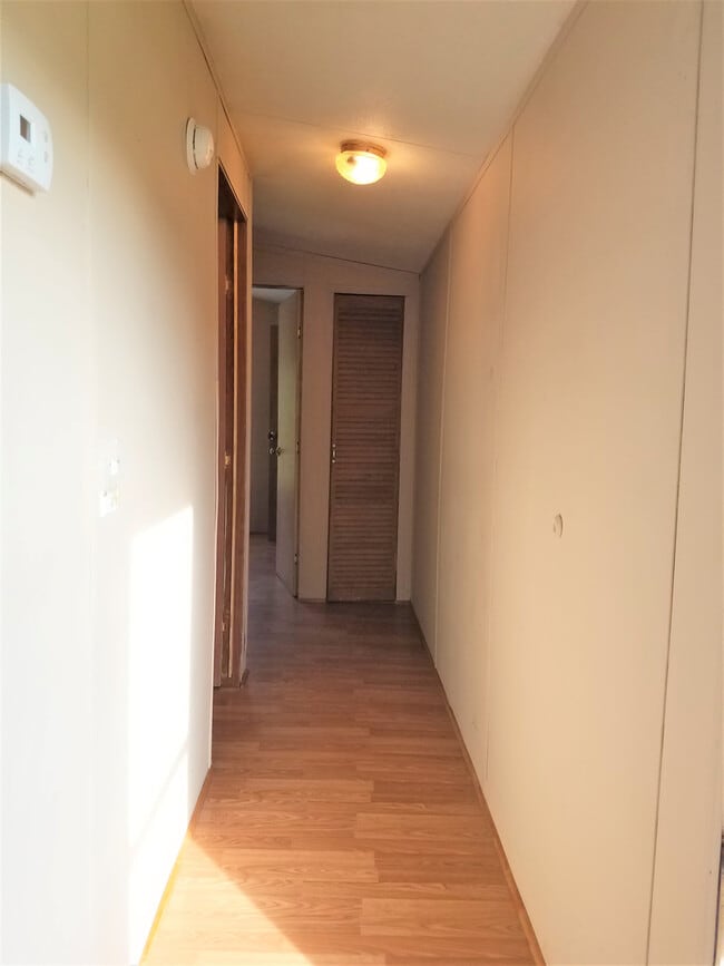 Building Photo - 1617 Nettle Knob Rd