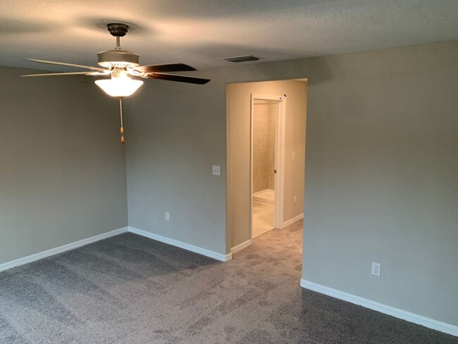 Building Photo - 4461 Globe Thistle Dr