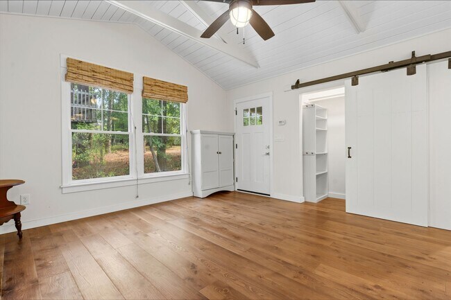 Building Photo - Charming 1BR ADU in Coveted Hope Valley with Private Screened Porch