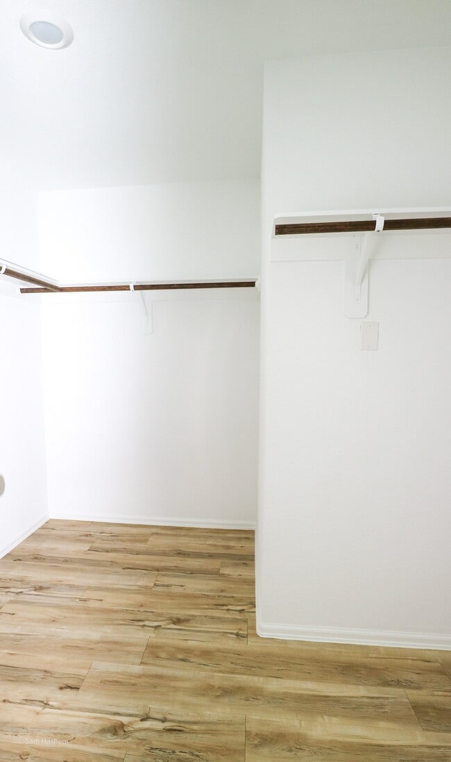 Building Photo - 21811 Hickory Spgs Ct