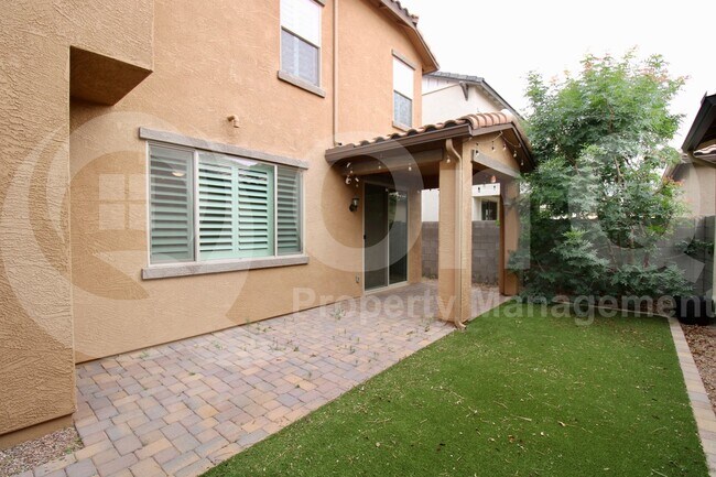 Building Photo - 1537 S Loren Ln