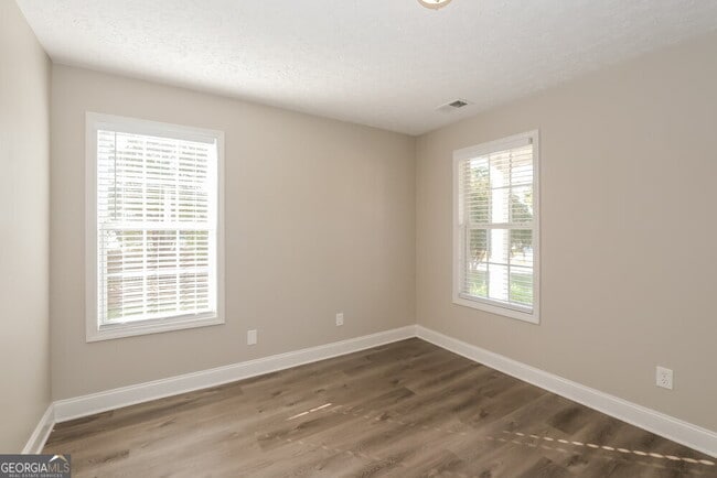Building Photo - 362 Whitney Ln