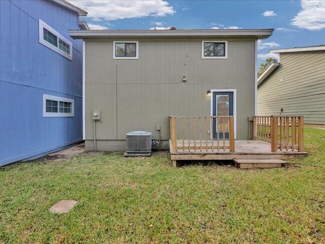 Building Photo - 41 Harbour Row Dr