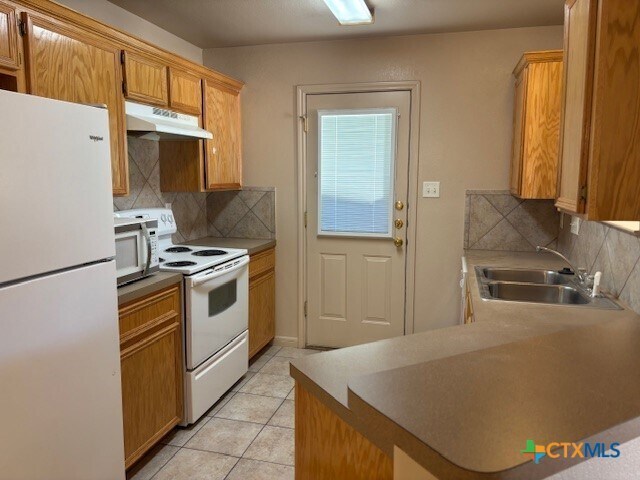 Building Photo - 1312 Nicholas Cir