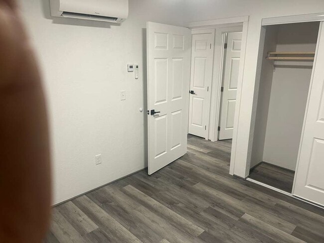 Building Photo - Choice Apartments