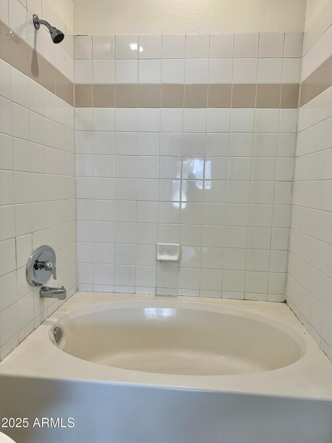 Building Photo - 3236 E Chandler Blvd