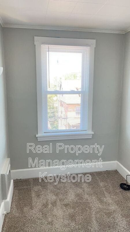 Building Photo - 33 Merritt Ave