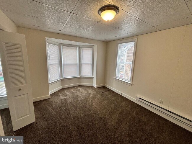 Building Photo - 1157 E King St