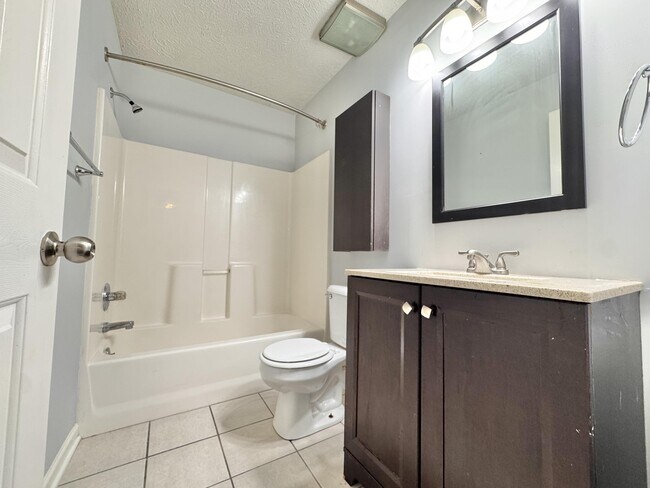 Building Photo - 628 Smugglers Notch Dr