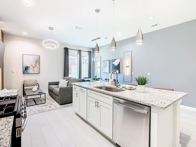 Building Photo - 7516 Sunflower Dr