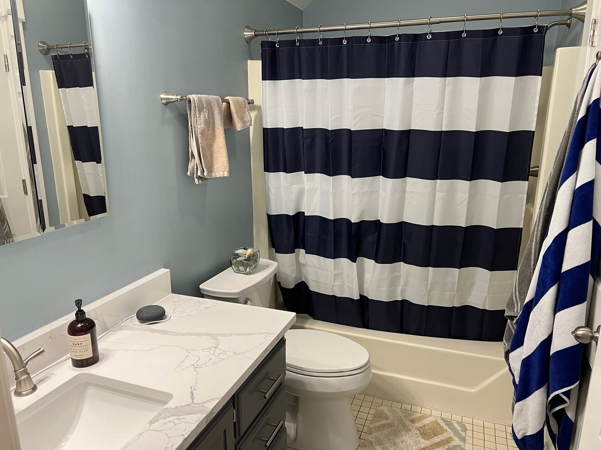 Bathroom - 45 Low St