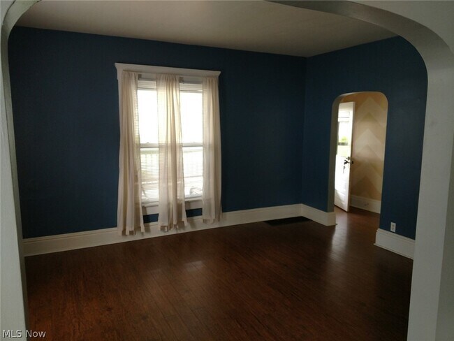 Building Photo - 1522 Campbell St