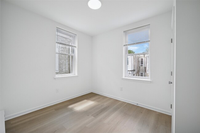 Building Photo - 6339 Reedland St