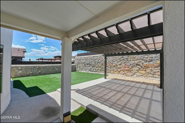 Building Photo - 373 Aidan Gordon Cir