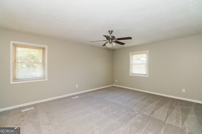 Building Photo - 1566 Pintail Rd