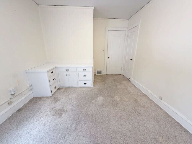 Building Photo - 18231 Winslow Rd