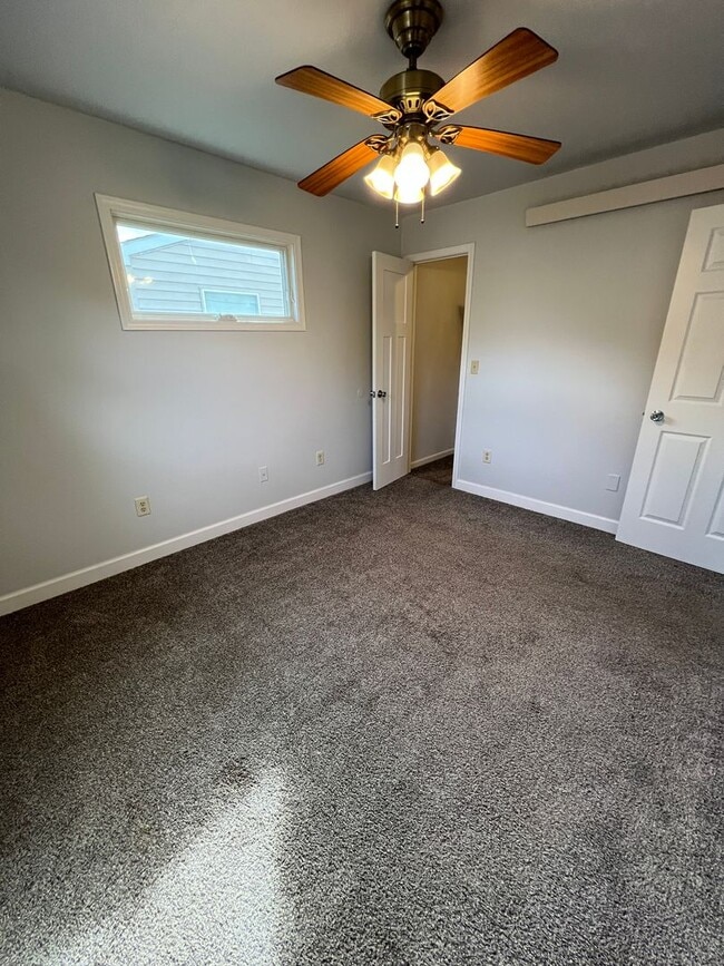 Building Photo - ~Applications Pending~ FALL SPECIALS GALOR...