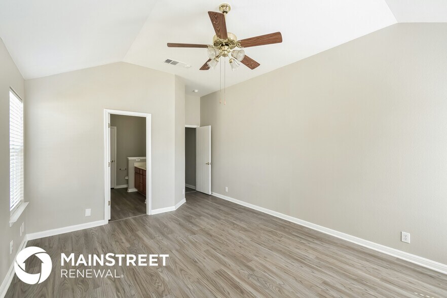 Building Photo - 8514 Whitebrush