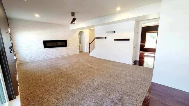 Building Photo - 4420 Belfast Rd