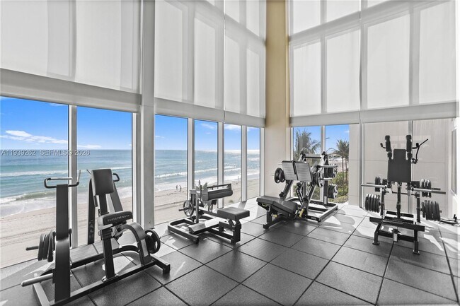 Building Photo - 1850 S Ocean Dr