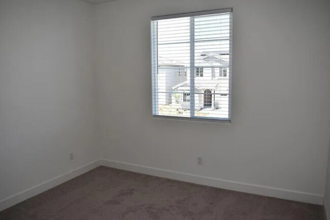 Building Photo - 8168 Oxbow Lndg Lp