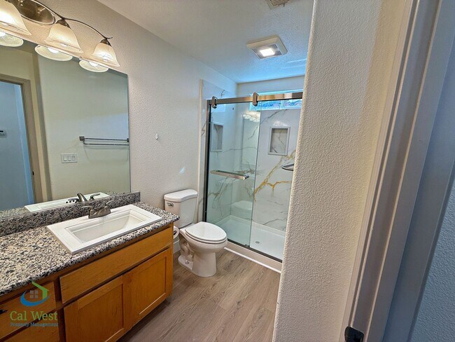 Building Photo - 7661 Forest St