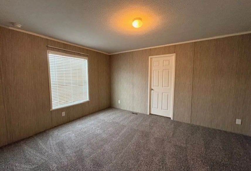 Building Photo - 180 W Orleans Ct