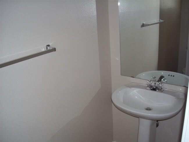 Building Photo - 2849 Southampton Way