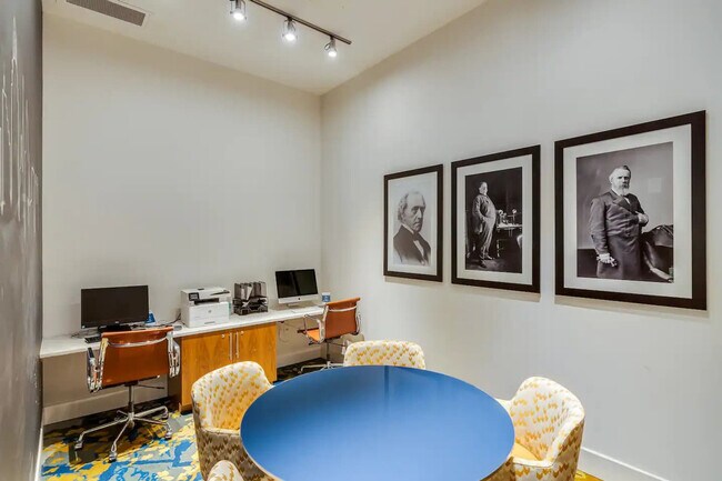 Building Photo - 309 Vine St