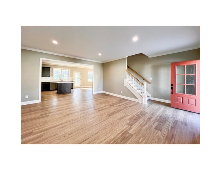 Building Photo - 9024 Kirkhaven Ln