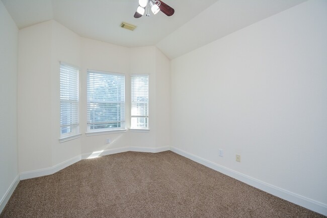 Building Photo - 16407 N Eldridge Pkwy