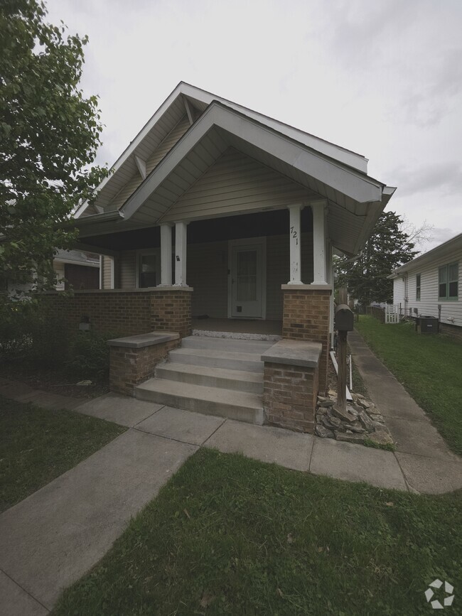 Building Photo - 721 Wallace Ave
