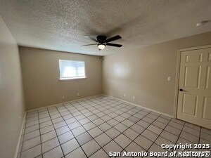 Building Photo - 5619 Lakebend W Dr