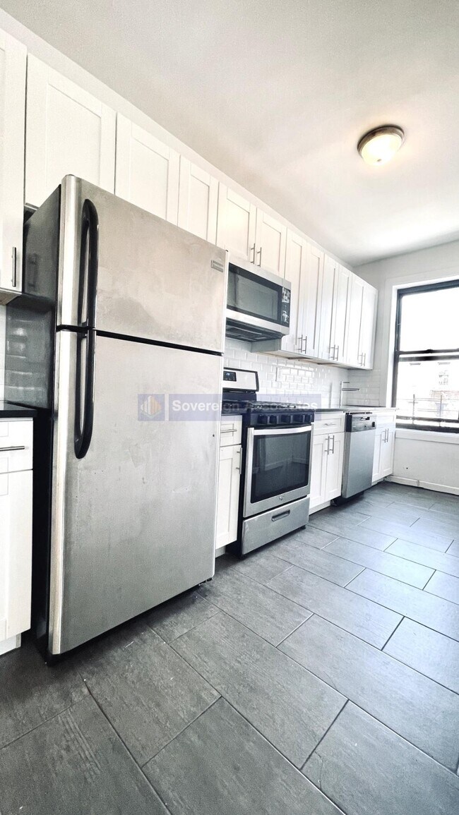 Floorplan - 530 Isham St