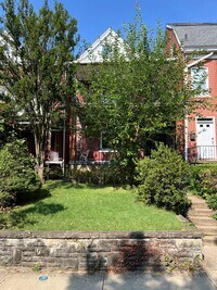 Building Photo - Stunning 4 bedroom 2.5 bathroom house  - B...