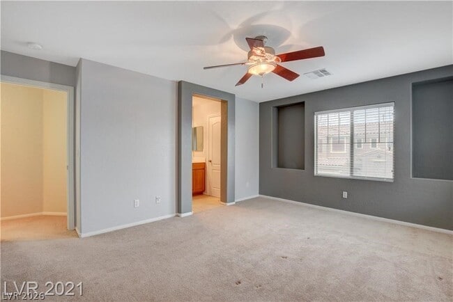 Building Photo - 10429 Scotch Elm Ave