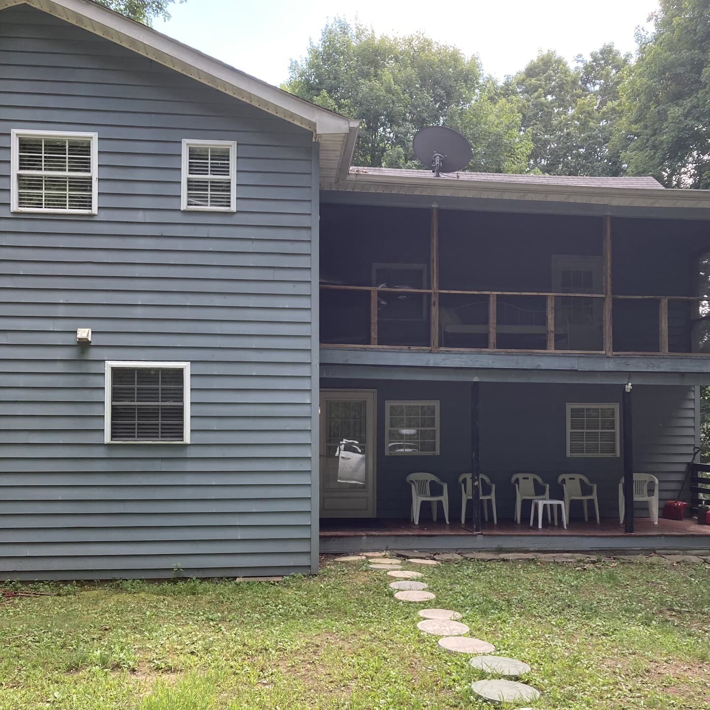 Building Photo - 1132 Shanghai Rd