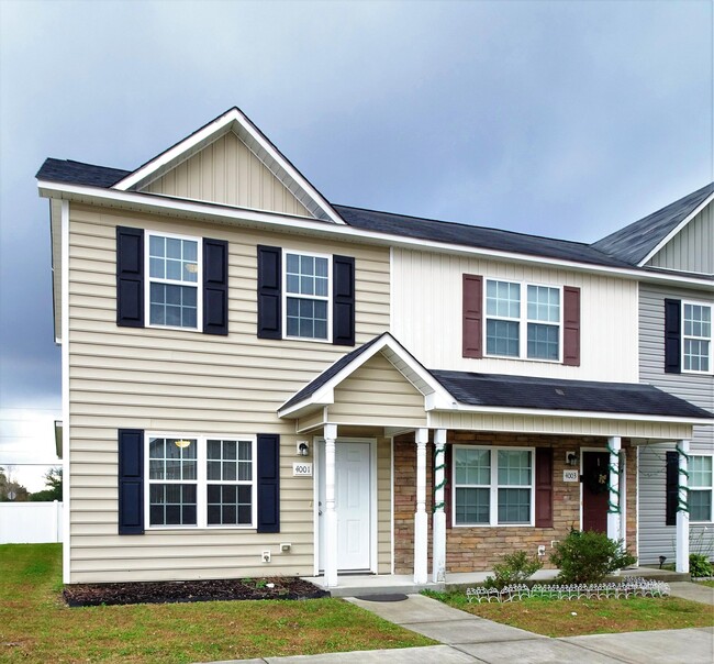 Building Photo - 4001 Grandeur Ave