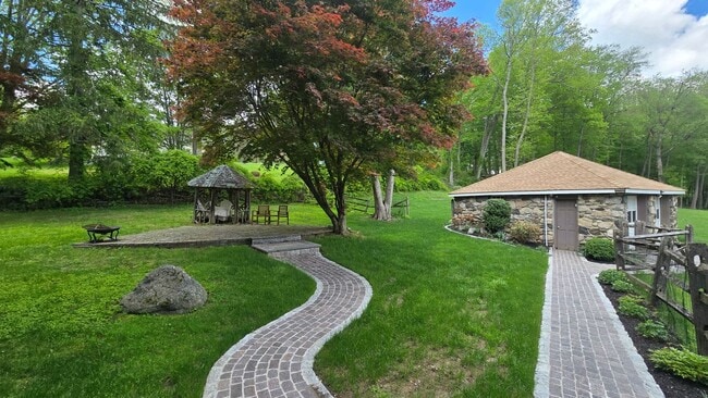 Primary Photo - 85 Washington Rd