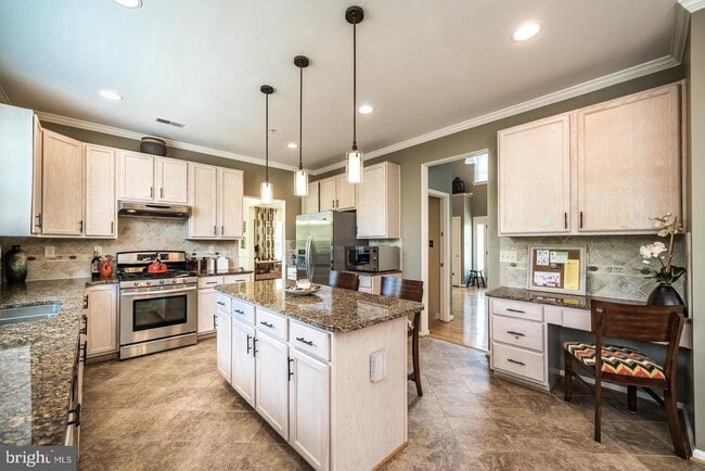 Building Photo - 1401 Windjammer Ct