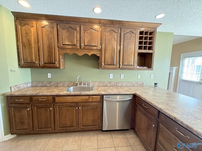 Building Photo - 176 Timber Oak Rd