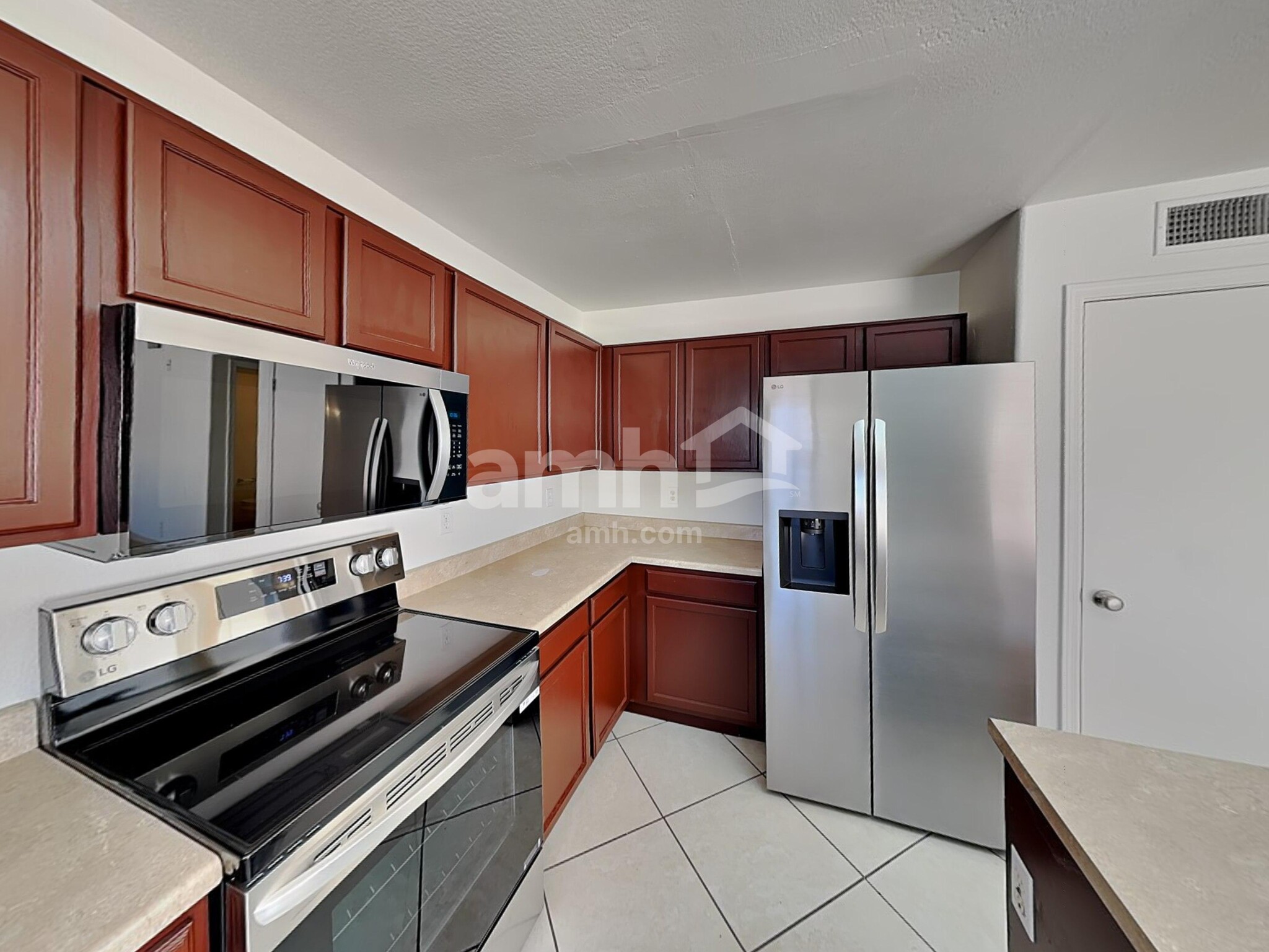 Building Photo - 3531 N 105th Ln