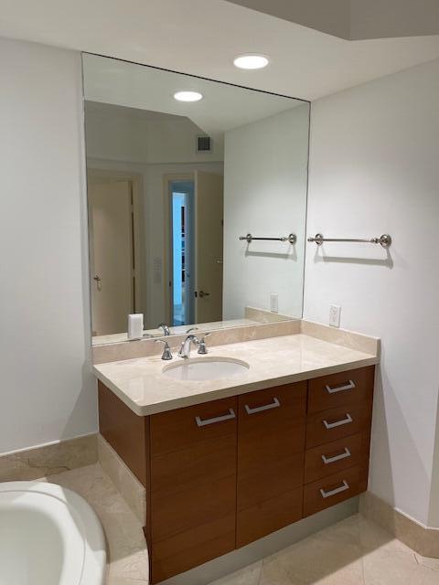 Building Photo - 3610 Gardens Pkwy