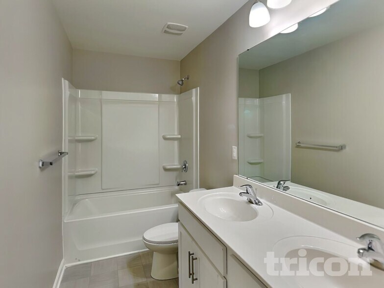 Building Photo - 150 King William Dr