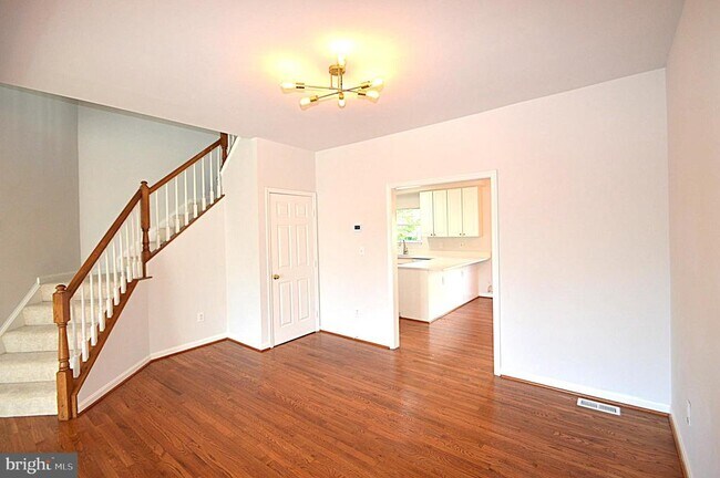 Building Photo - 13510 Nickleback Ct