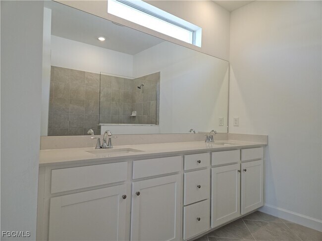 Building Photo - 20465 Copperhead Dr